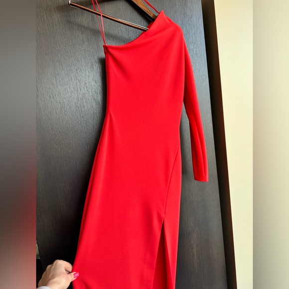 Solace London Nadia Red One-Shoulder Maxi Dress. Made in UK, size 2. Worn once - Picture 8 of 16